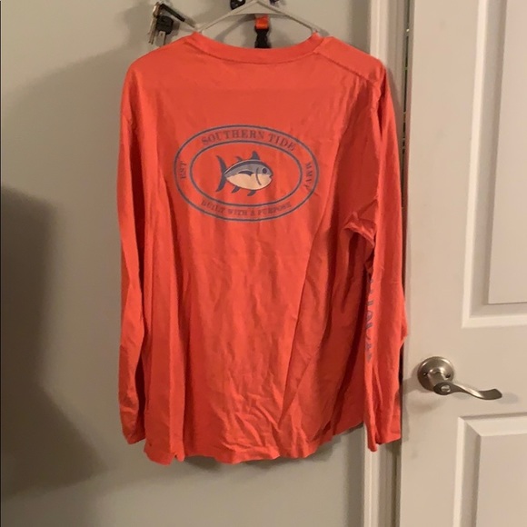 Large southern tide men’s long sleeve - Picture 2 of 2